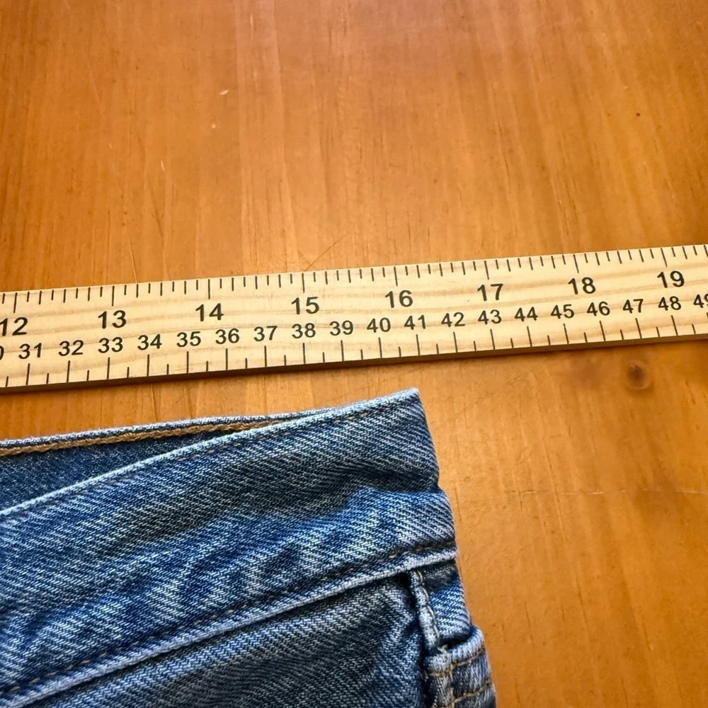 Levi’s 501 Button Fly 30x26 Jeans Women’s Raw Hem Medium Wash Classic Chic Indie